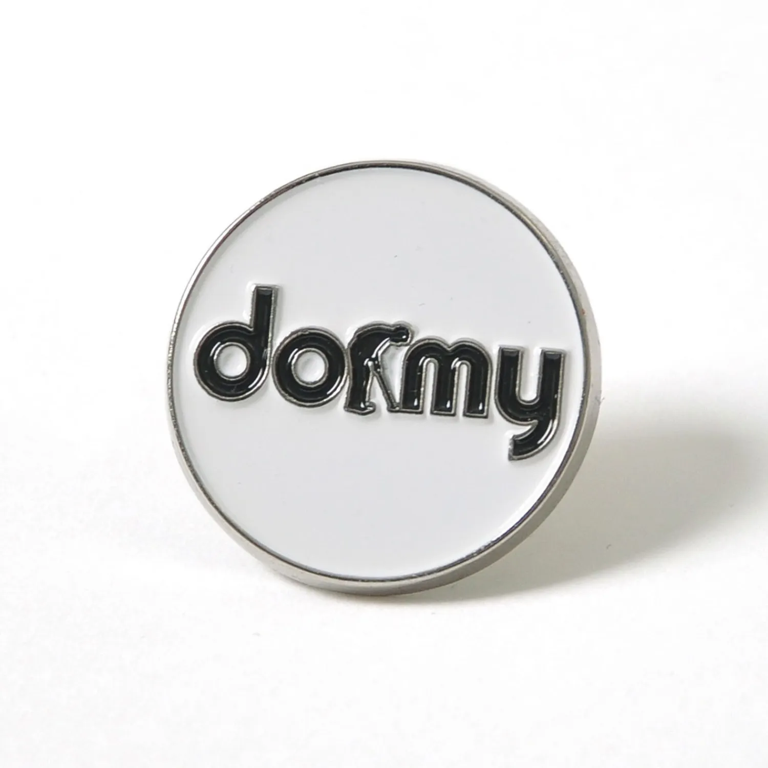 ballmarker pigg>Dormy