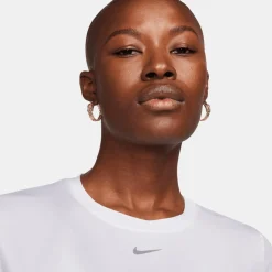 One Classic W Dri-Fit Short Vit>Nike New