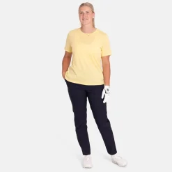 W Explore Logo Tee>Peak Performance Clearance